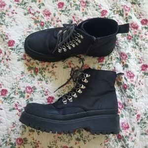 Steve Madden Timbor Boots